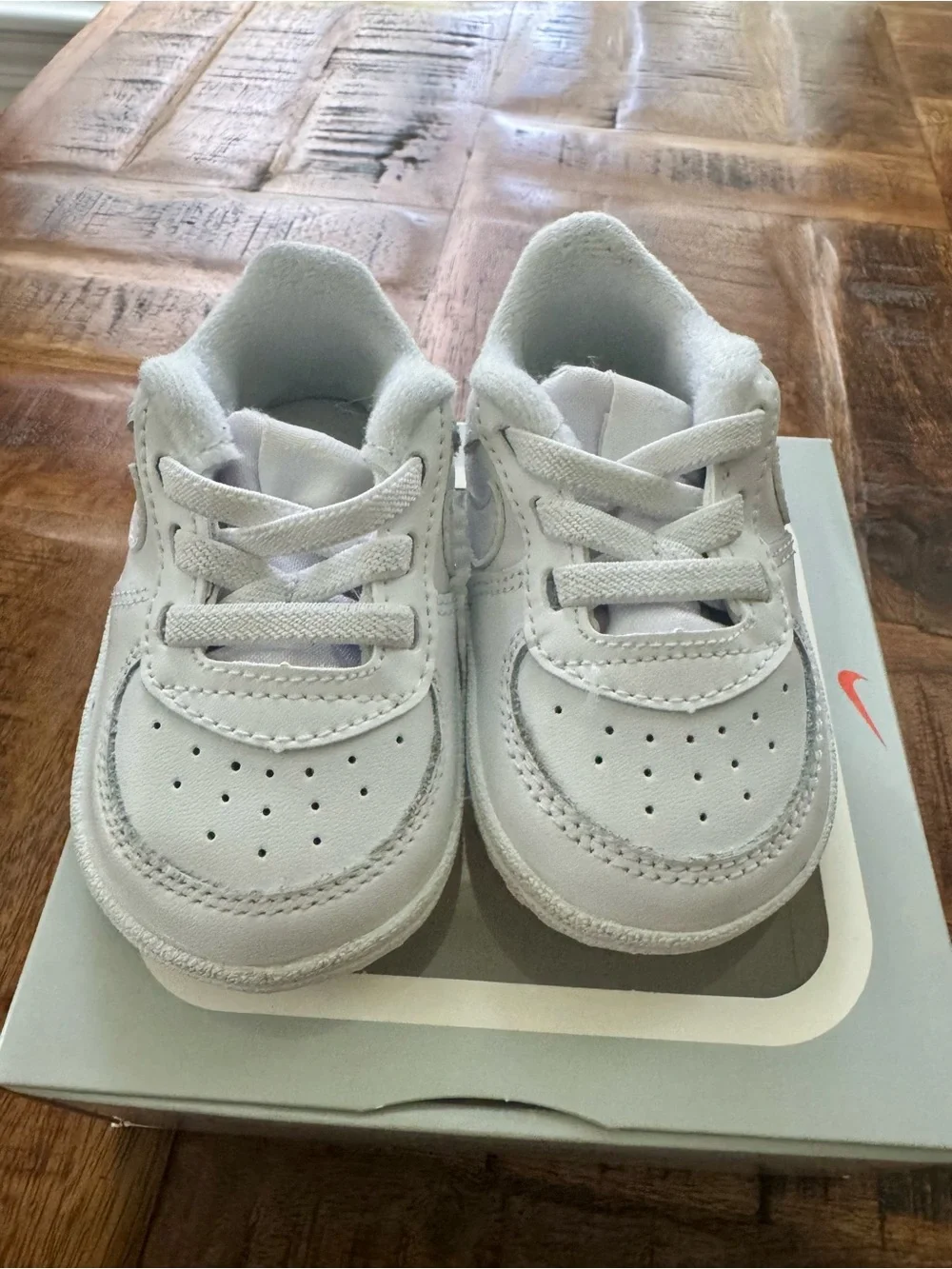 Nike White Force 1 Crib Baby Walker Sneakers